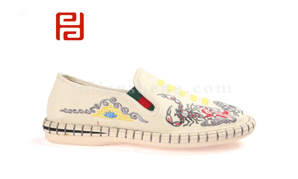 福連升刺繡中國風(fēng)臉譜男鞋老北京布鞋社會軟底鞋圖片