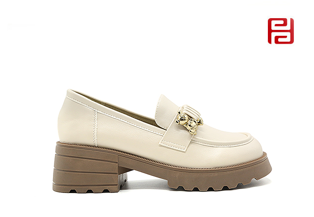 福連升時尚休閑女鞋 中跟厚底樂福鞋單鞋