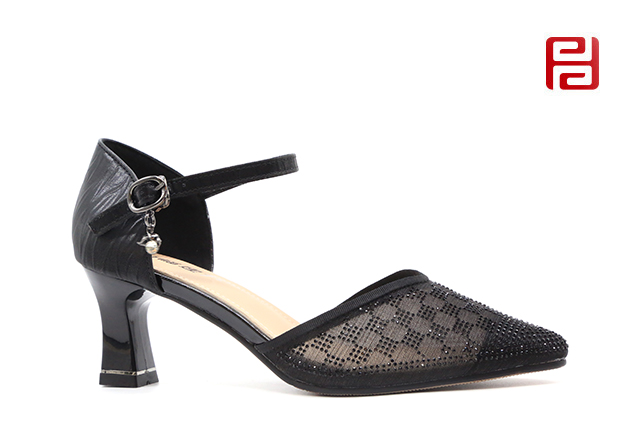 福連升夏季女鞋輕松工作中空鞋時(shí)裝鞋