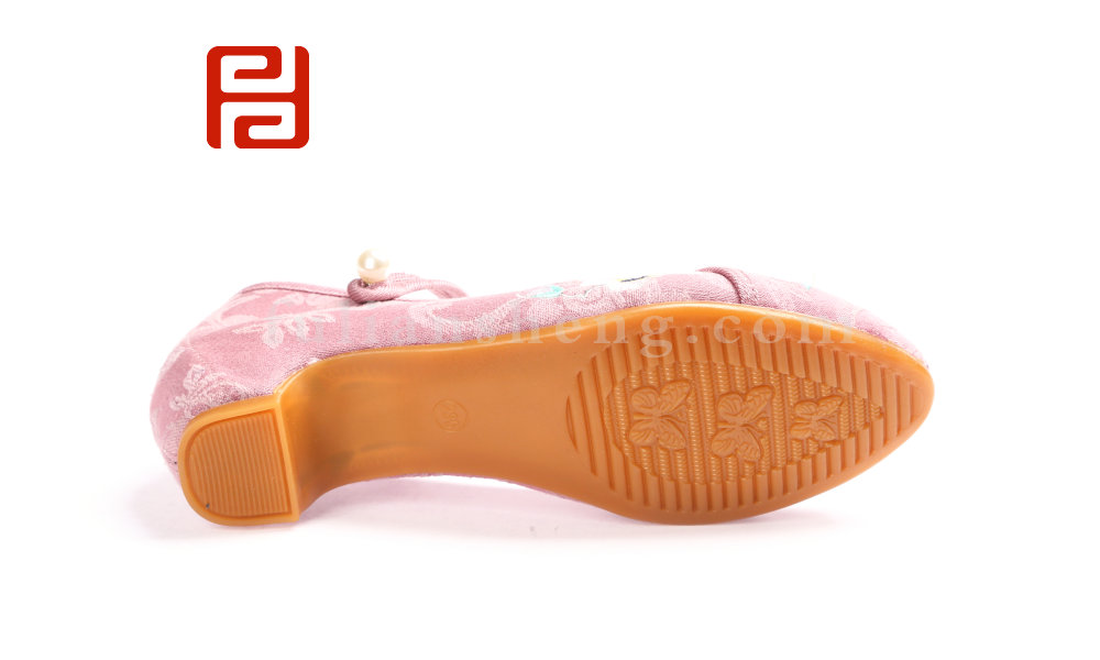 國潮有福 福連升2020春時尚中跟民族風繡花女單鞋(圖5)