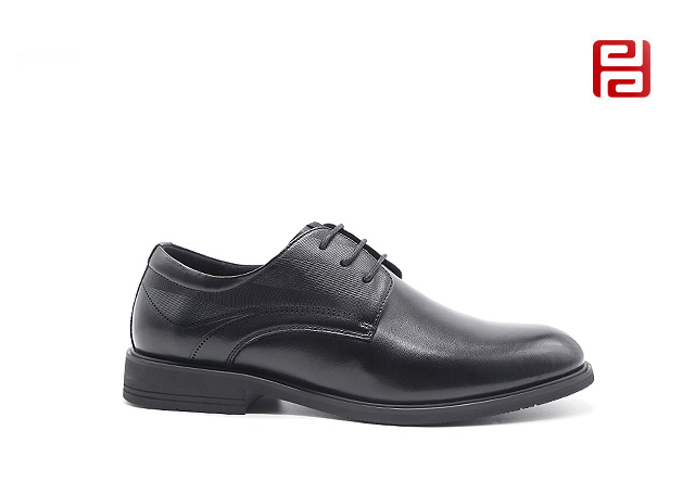福連升正裝商務(wù)皮鞋黑色橡膠底工裝鞋細(xì)膩光澤正裝男鞋